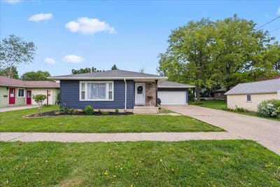 /international/us/905-f-avenue-grundy-center-ia-110100515908/