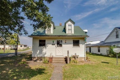/international/us/1120-s-main-street-carrollton-il-110102429884/