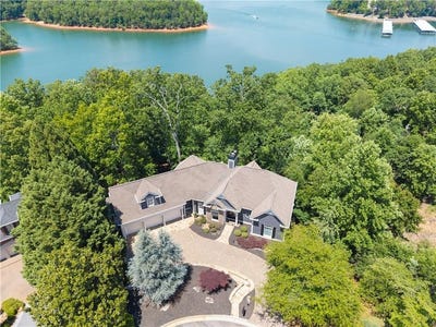 /international/us/3546-lake-breeze-lane-gainesville-ga-110108445559/