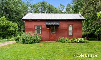 /international/us/4696-16-mile-road-ne-cedar-springs-mi-110108706553/