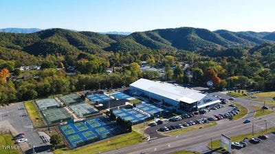 /international/us/109-raytheon-road-bristol-tn-110108583173/