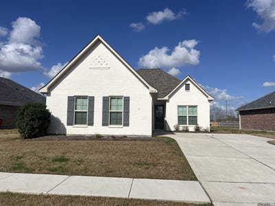/international/us/39106-harrier-st-prairieville-la-110107037228/