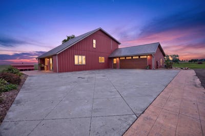 /international/us/13301-tango-road-bloomington-il-110108878920/