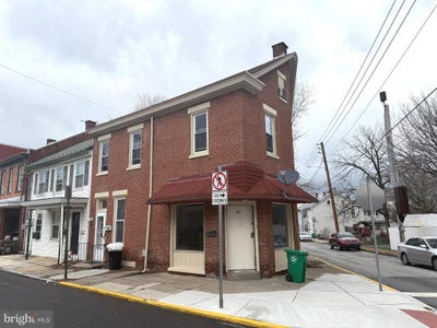 /international/us/63-65-e-penn-street-carlisle-pa-110108172082/