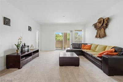 /international/us/8777-w-maule-avenue-las-vegas-nv-110108538583/