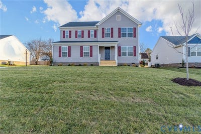 /international/us/12601-poplar-village-place-chester-va-110105630784/