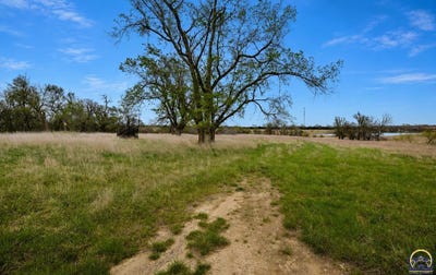 /international/us/p-rd-holton-ks-110107256245/