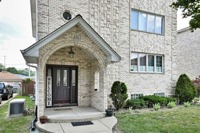 /international/us/2511-n-74th-avenue-elmwood-park-il-110110234900/
