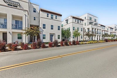 /international/us/2034-luzon-lane-chula-vista-ca-110120131454/