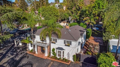 /international/us/3726-laurel-canyon-blvd-studio-city-ca-110107663058/