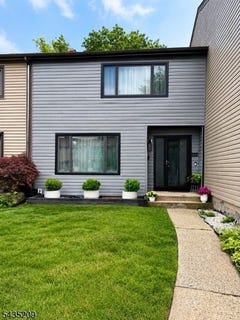 /international/us/444-brookside-ln-hillsborough-twp-nj-110109169719/