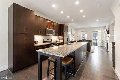 /international/us/254-bluemont-branch-terrace-se-leesburg-va-110108167436/