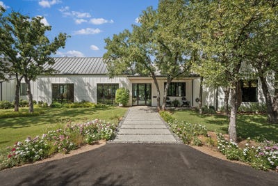 /international/us/111-fawn-trail-circle-graham-tx-110120425646/