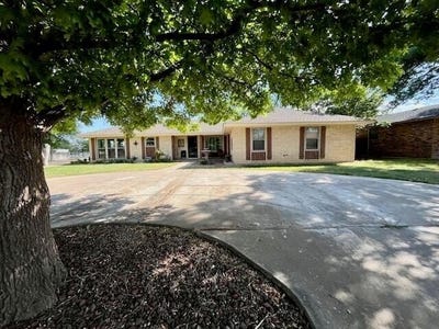 /international/us/3601-grandview-street-plainview-tx-110107866566/