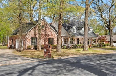 /international/us/401-foxwood-drive-jacksonville-ar-110107810106/