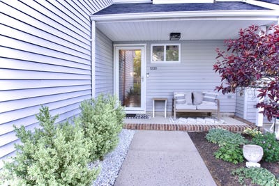 /international/us/1235-holmes-court-neptune-city-nj-110108164921/