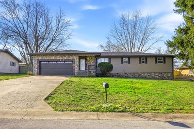 /international/us/605-joy-street-neosho-mo-110107954908/