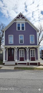 /international/us/74-caroline-street-saratoga-springs-ny-110108227517/
