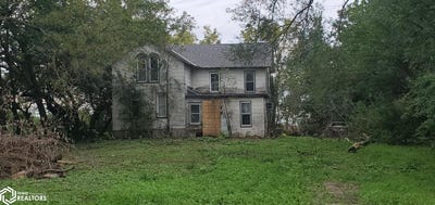 /international/us/914-11th-street-n-grand-junction-ia-110120129981/