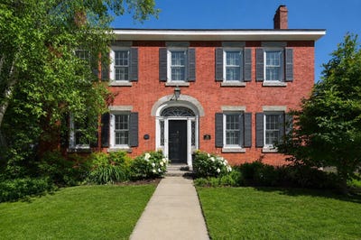 /international/us/30-north-street-vergennes-vt-110108708884/