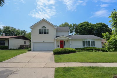/international/us/200-navajo-trail-buffalo-grove-il-110108579646/