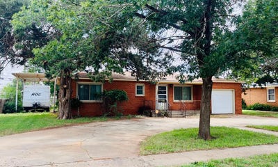 /international/us/1012-e-oak-street-brownfield-tx-110100695746/