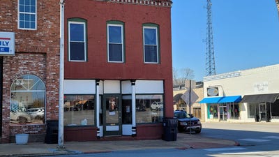 /international/us/100-e-commercial-street-buffalo-mo-110101151761/?lang=zh-tw