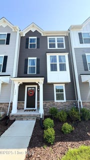 /international/us/302-lydia-street-moyock-nc-110101393666/