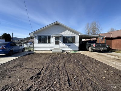 /international/us/1010-idaho-st-kamiah-id-110106720311/