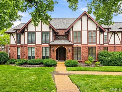 /international/us/929-claytonbrook-drive-ballwin-mn-110108977415/