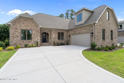 /international/us/6-castle-bridge-court-pinehurst-nc-110096895170/
