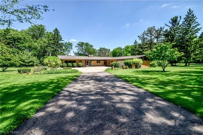 /international/us/28833-clark-drive-wickliffe-oh-110108399421/