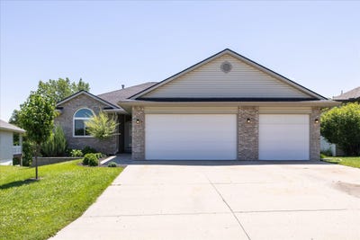 /international/us/230-e-view-drive-council-bluffs-ia-110108891283/