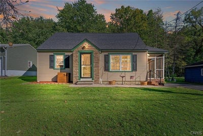 /international/us/14-kent-street-schroeppel-ny-110120014962/