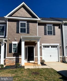 /international/us/5609-finley-rose-court-fredericksburg-va-110106272664/