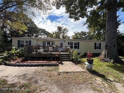 /international/us/106-maple-circle-moyock-nc-110120093813/