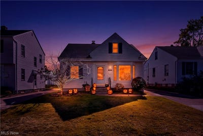/international/us/12324-oak-park-boulevard-garfield-heights-oh-110120530377/