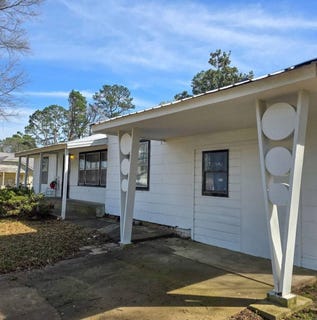 /international/us/1010-se-jackson-st-idabel-ok-110106477278/