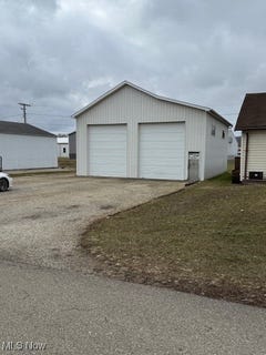 /international/us/dewey-avenue-newcomerstown-oh-110097860147/