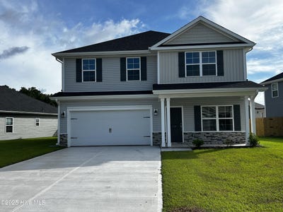 /international/us/745-greenwich-place-richlands-nc-110090484534/