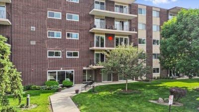 /international/us/5300-walnut-avenue-downers-grove-il-110108425959/