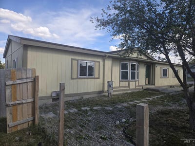 /international/us/236-villa-road-twin-falls-id-110108229961/