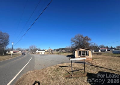 /international/us/85-old-mountain-road-hiddenite-nc-110106471683/