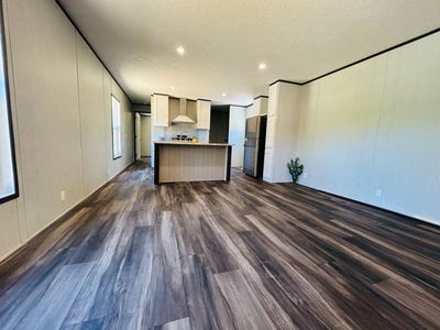 /international/us/575-payne-creek-russellville-al-110108337784/