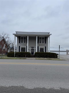 /international/us/338-w-4th-street-russellville-ky-110096311646/