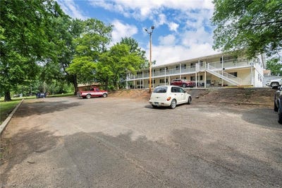 /international/us/201-beeler-st-poteau-ok-110108534350/