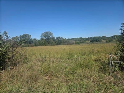 /international/us/32570-old-kc-road-paola-ks-110120629139/