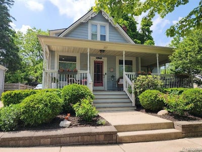 /international/us/227-west-street-northville-mi-110108332881/