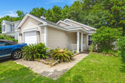 /international/us/224-two-pond-loop-ladson-sc-110100807163/