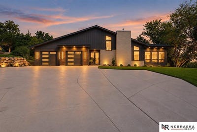 /international/us/2248-south-street-blair-ne-110107209295/